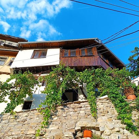 Bobevata Guest House - Floor 1 - Stunning View Old Town Veliko Turnovo Bagian luar foto
