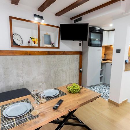 Bobevata Guest House - Floor 1 - Stunning View Old Town Veliko Turnovo Bagian luar foto